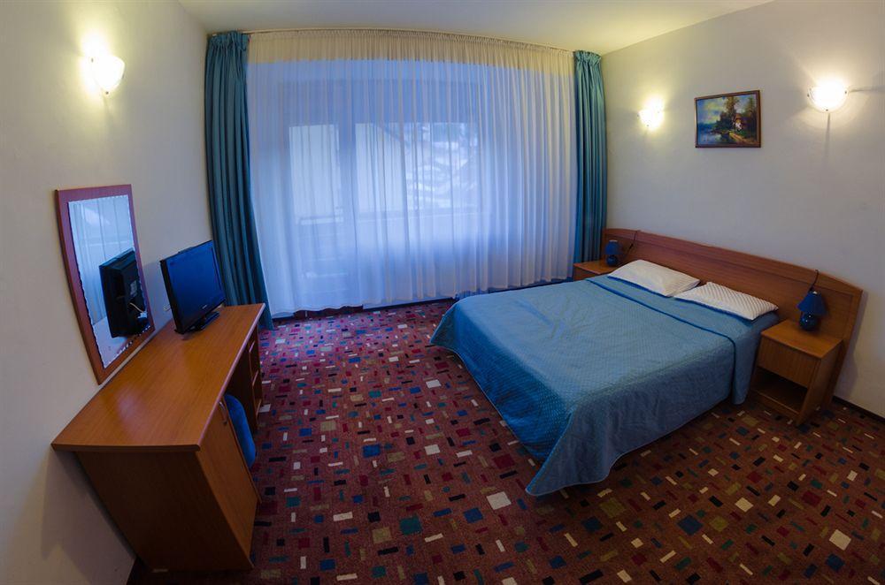 פרדיאל Hotel Hera מראה חיצוני תמונה