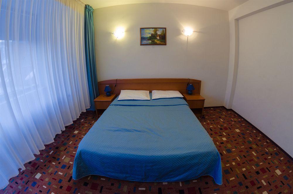 פרדיאל Hotel Hera מראה חיצוני תמונה