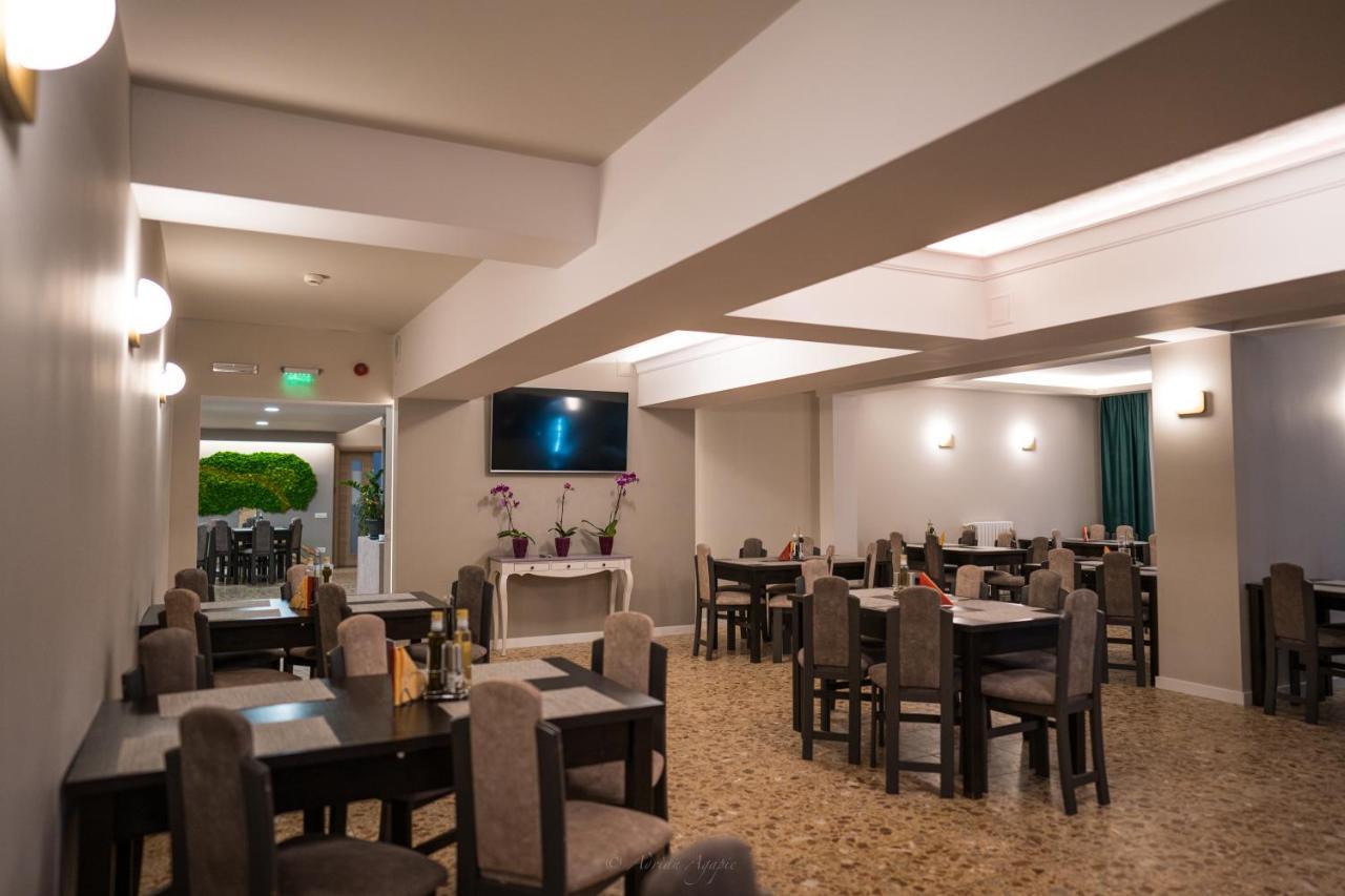 פרדיאל Hotel Hera מראה חיצוני תמונה
