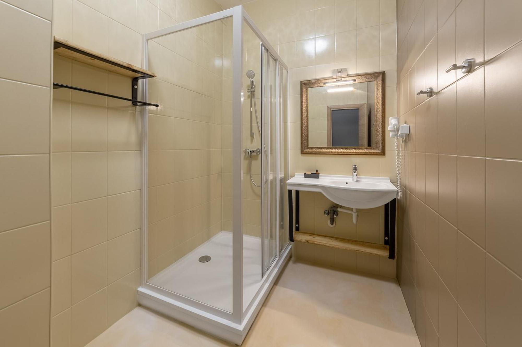 פרדיאל Hotel Hera מראה חיצוני תמונה