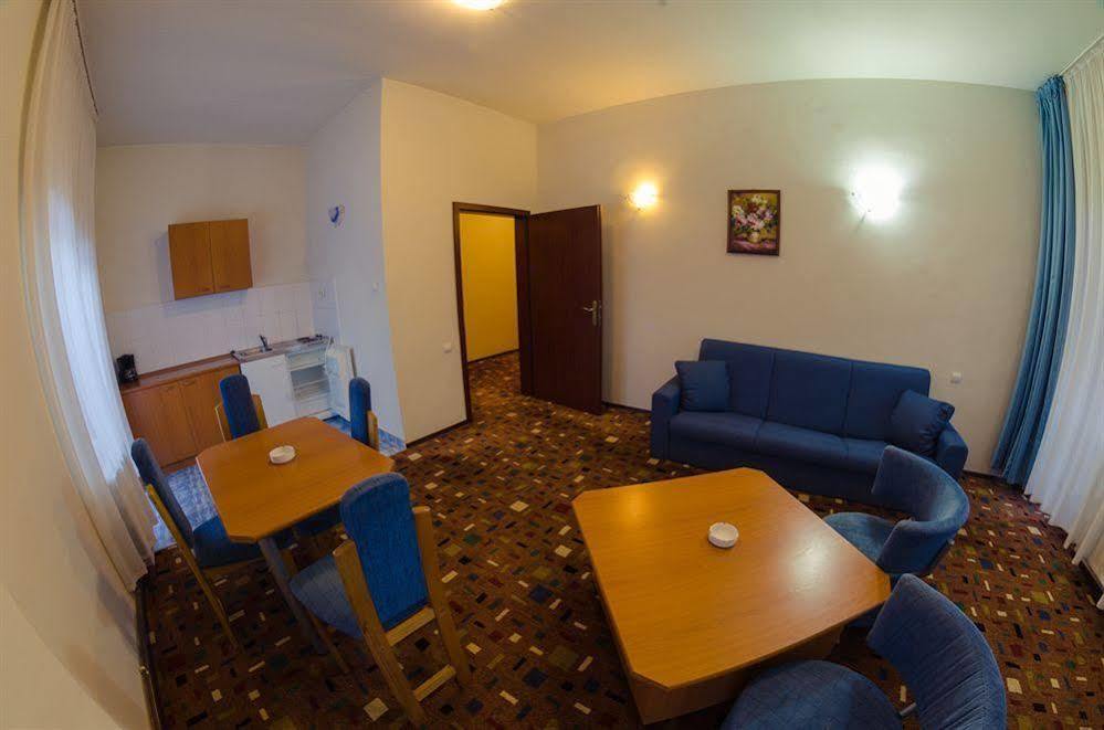 פרדיאל Hotel Hera מראה חיצוני תמונה