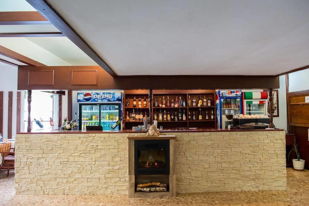 פרדיאל Hotel Hera מראה חיצוני תמונה